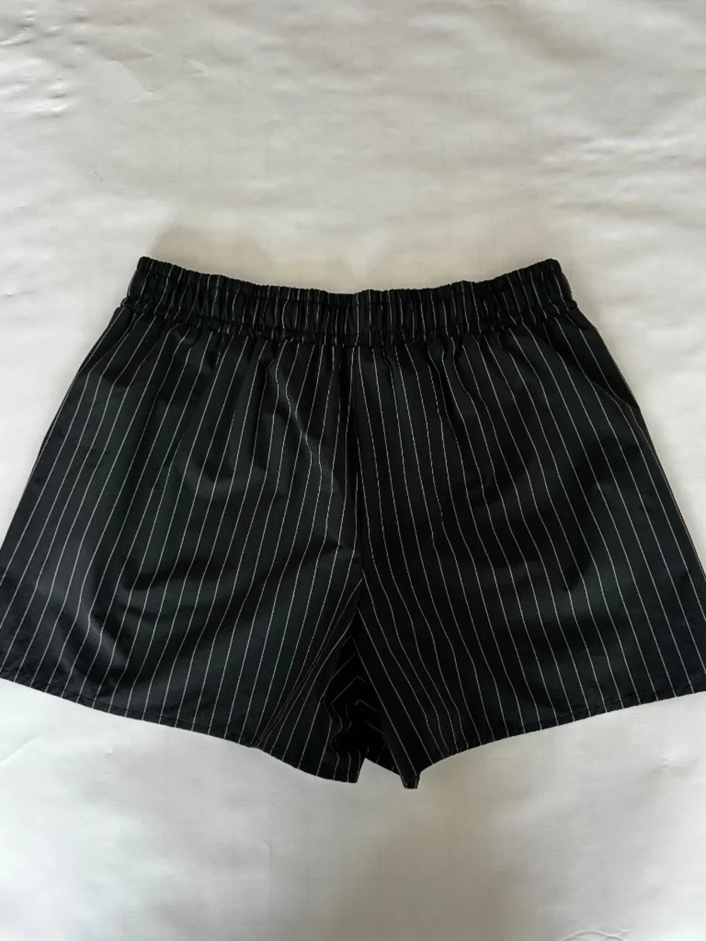 ALO Pinstripe Boxer Short + Button Down Long Sleeve Set - Like New - Size: Small - Picture 10 of 10